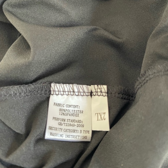 Two Piece Lattice Skirt W Crop TopTag Says 2 XL Runs Small.My Guess M In USA - Picture 3 of 4